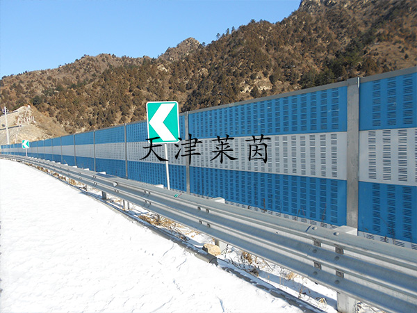 <a href=http://m.vzwtcom.cn/news_article?news_id=124>聲屏障</a>